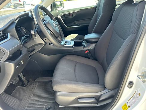 Certified 2024 Toyota RAV4 LE AWD/4WD image 10