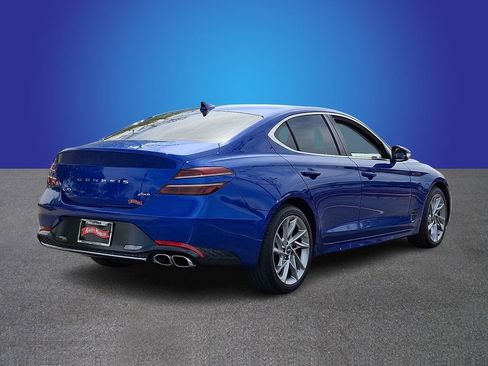 Used 2022 Genesis G70 2.0T image 4