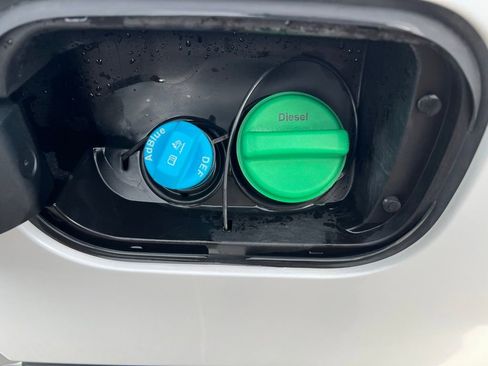 Used 2022 Chevrolet Silverado 2500 High Country image 15