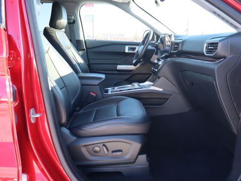 Used 2023 Ford Explorer Limited w/ Equipment Group 301A image 14