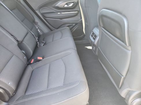 Used 2024 GMC Terrain SLE w/ Driver Convenience Package AWD/4WD image 17