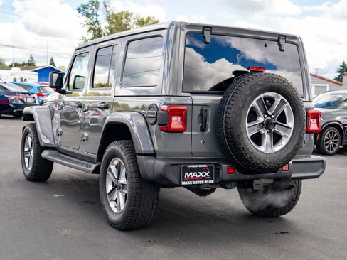 Used 2020 Jeep Wrangler Unlimited Sahara AWD/4WD image 12