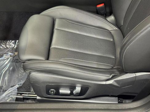 Used 2024 BMW M240i xDrive Coupe image 26