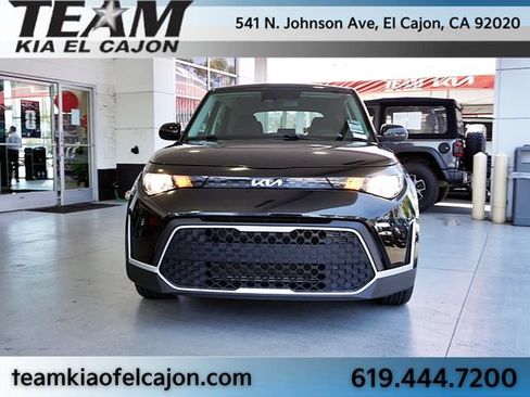 Certified 2023 Kia Soul LX w/ LX Technology Package FWD image 4