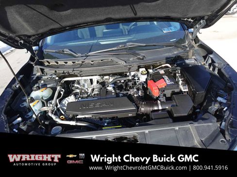 Used 2024 Nissan Rogue S image 31