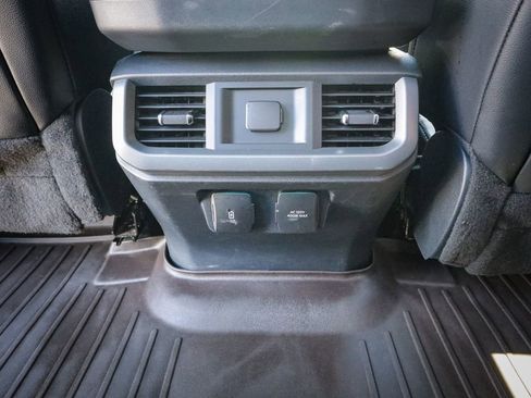 Used 2022 Ford F150 Lariat AWD/4WD image 32
