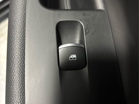 Used 2024 Alfa Romeo Stelvio Veloce image 43