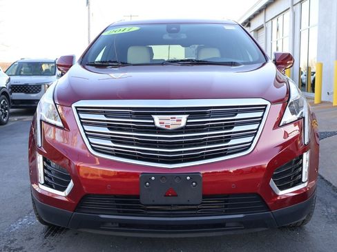 Used 2017 Cadillac XT5 Premium Luxury w/ Driver Assist Package image 3