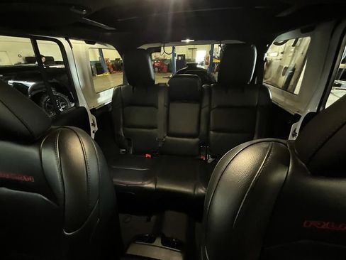 Used 2020 Jeep Wrangler Unlimited Rubicon AWD/4WD image 26