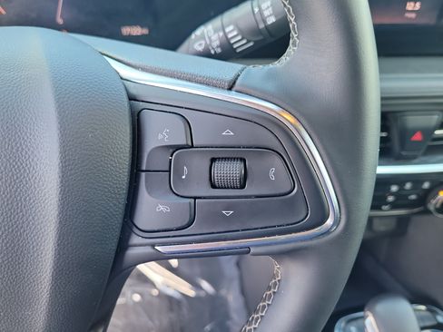 Used 2024 Buick Encore GX Preferred FWD image 18
