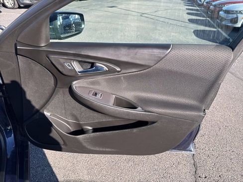 Used 2017 Chevrolet Malibu LT image 48