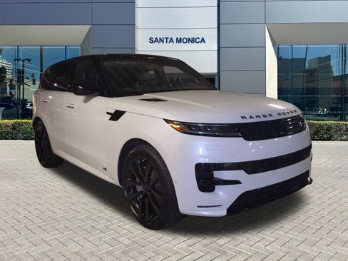 New 2026 Land Rover Range Rover Sport Dynamic SE AWD/4WD image 7