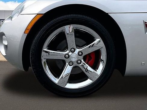 Used 2007 Pontiac Solstice Convertible w/ Premium Package image 8