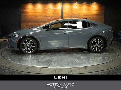 Used 2026 Toyota Prius Plug-In Hybrid FWD image 1