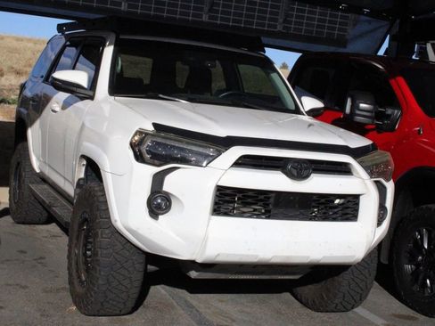 Used 2020 Toyota 4Runner SR5 Premium image 1