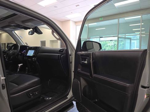 Certified 2023 Toyota 4Runner TRD Off-Road Premium w/ Moonroof Package AWD/4WD image 29