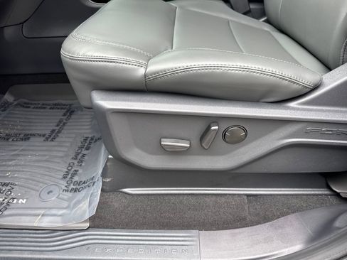 New 2026 Ford Expedition Active AWD/4WD image 11