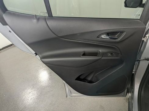 Used 2020 Chevrolet Equinox LT image 14