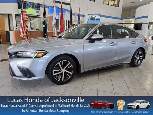Used 2023 Honda Civic LX image 1