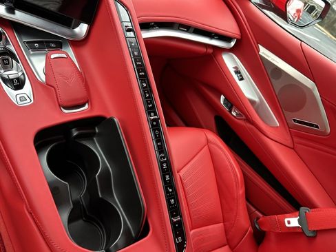 Used 2024 Chevrolet Corvette Z06 image 34