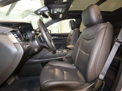 Certified 2025 Cadillac XT5 Premium Luxury w/ Technology Package AWD/4WD image 23