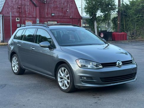 Used 2015 Volkswagen Golf S FWD image 12