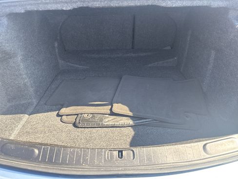 Used 2015 Chevrolet Impala LT image 5