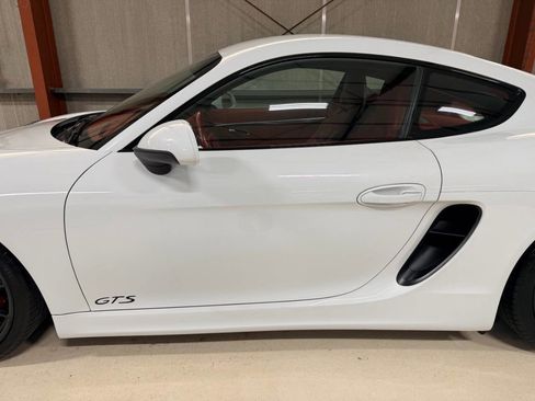 Used 2015 Porsche Cayman GTS image 19