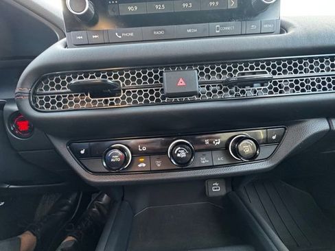 Used 2025 Honda HR-V Sport image 25