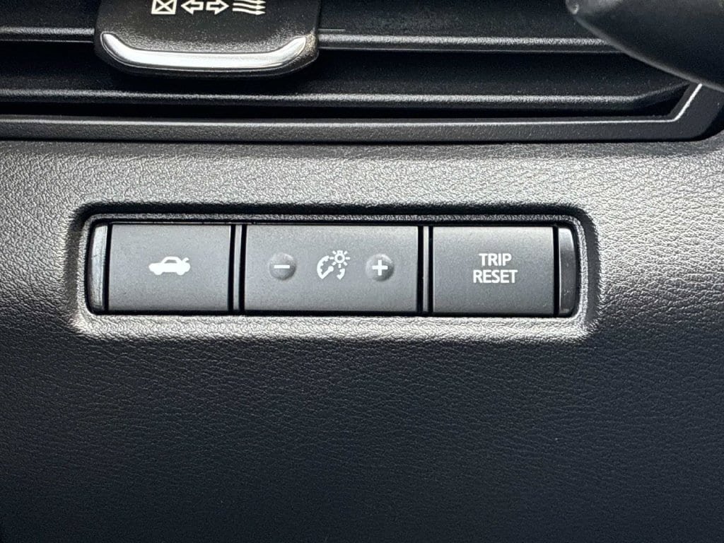 Certified 2024 Nissan Altima 2.5 SR AWD/4WD image 23