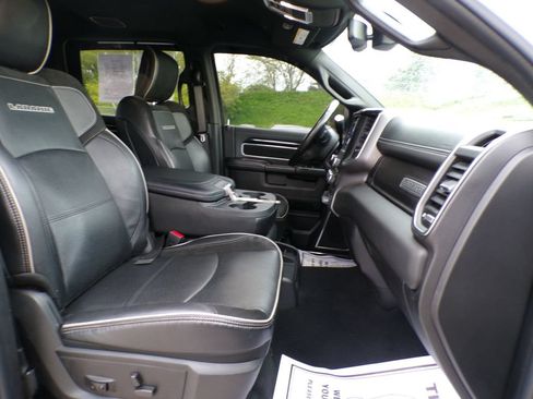 Used 2021 RAM 2500 Laramie w/ Night Edition AWD/4WD image 18