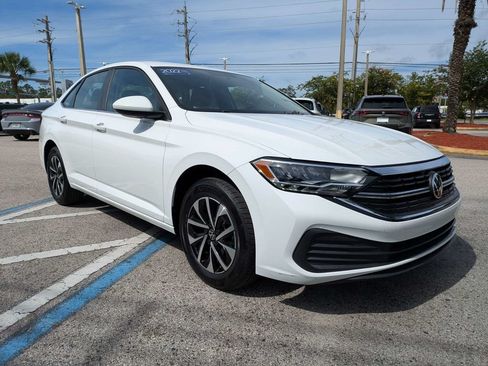 Certified 2022 Volkswagen Jetta S FWD image 8