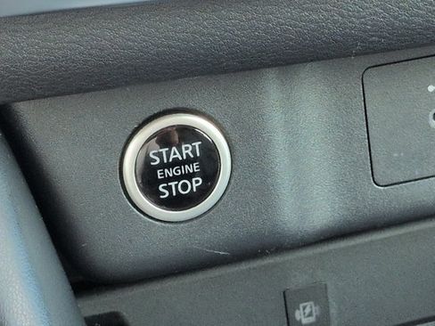 Used 2023 Nissan Rogue Platinum w/ Platinum Premium Package AWD/4WD image 32