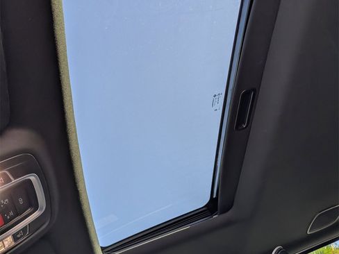 Used 2025 RAM 2500 Laramie image 10