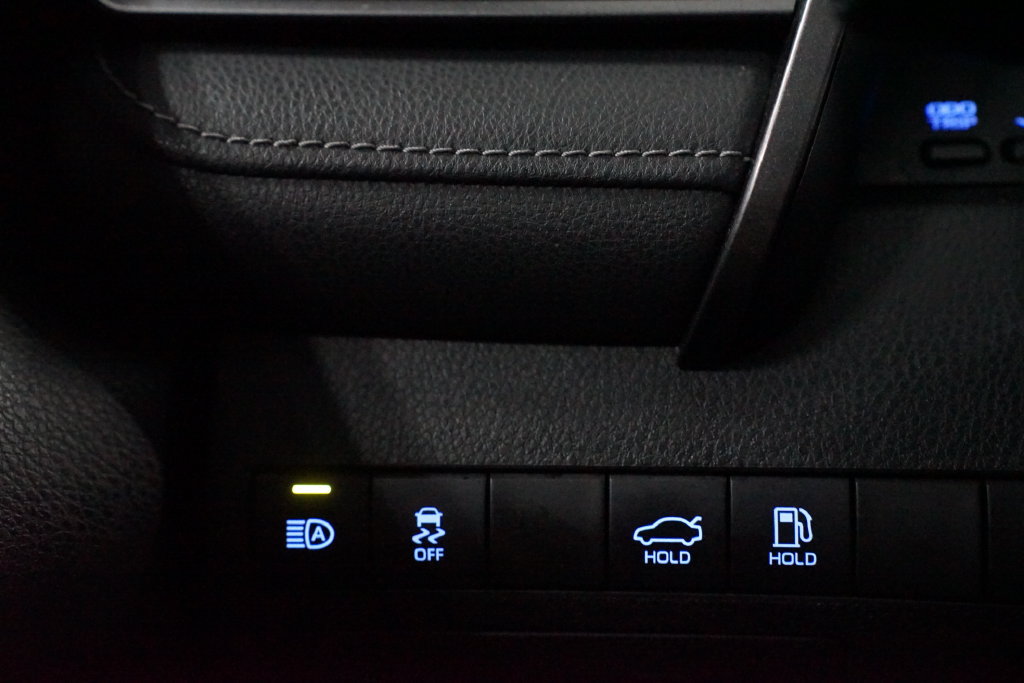 Certified 2022 Toyota Camry SE FWD image 22