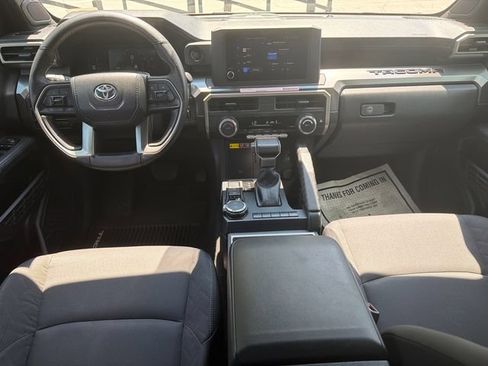 Used 2024 Toyota Tacoma SR5 w/ SR5 Upgrade Package AWD/4WD image 22