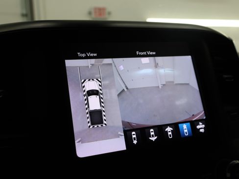 Used 2020 RAM 2500 Big Horn w/ Level 2 Equipment Group image 18