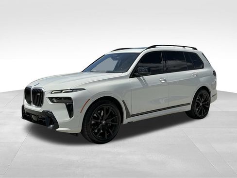 Used 2023 BMW X7 M60i w/ Executive Package AWD/4WD image 2