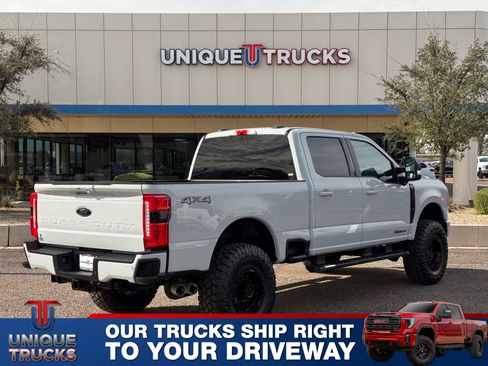 Used 2025 Ford F350 Lariat w/ Black Appearance Package image 5