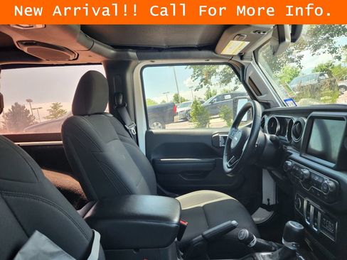 Used 2022 Jeep Wrangler Sport AWD/4WD image 11