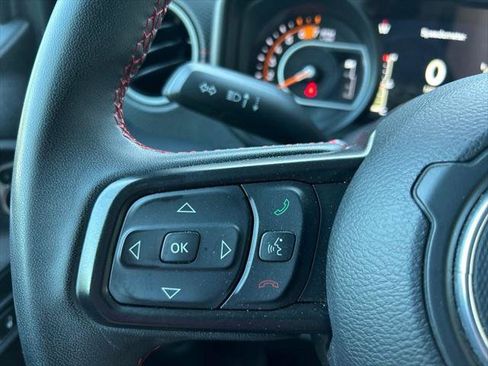 Certified 2025 Jeep Wrangler Unlimited Rubicon AWD/4WD image 22