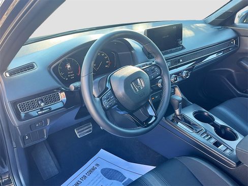 Used 2025 Honda Civic Sport image 11
