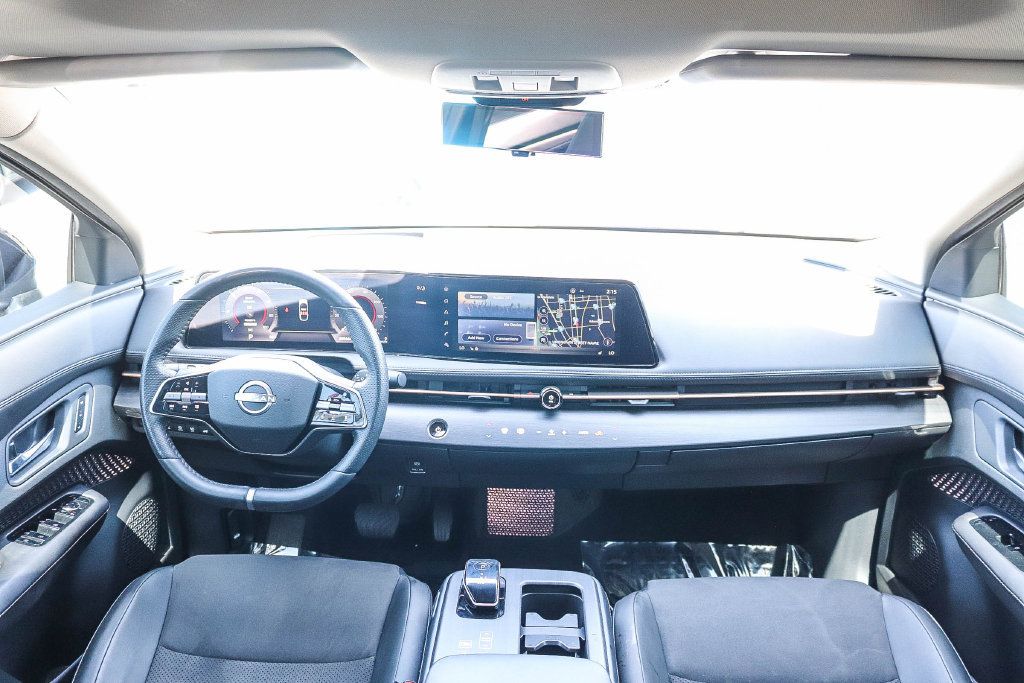Used 2024 Nissan Ariya FWD image 12