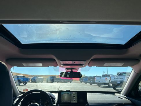 Used 2023 Nissan Altima 2.0 SR image 25