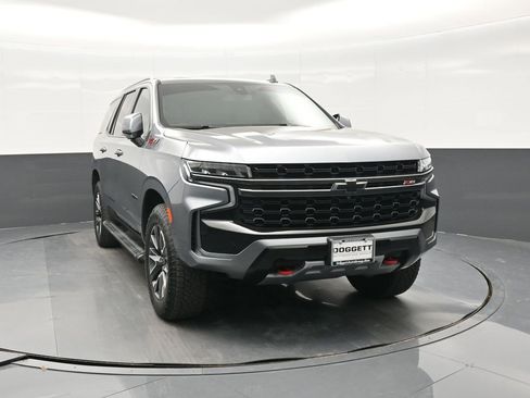 Used 2021 Chevrolet Tahoe Z71 w/ Z71 Off-Road Package image 19