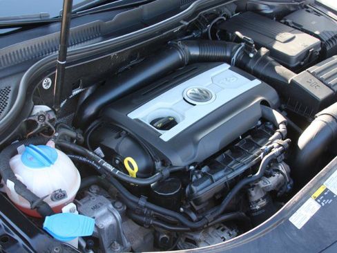 Used 2016 Volkswagen CC Sport image 17