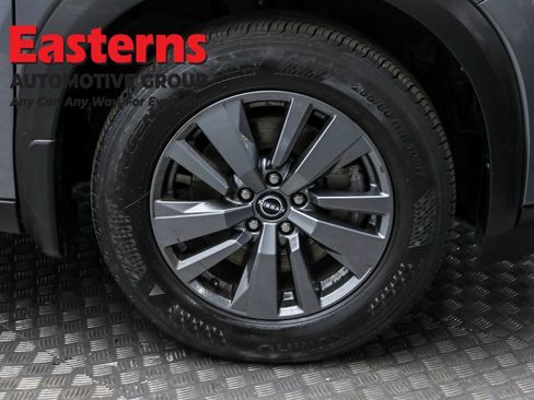 Used 2024 Nissan Pathfinder S image 31