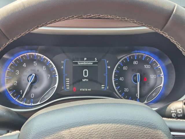 Used 2024 Chrysler Voyager LX FWD image 16