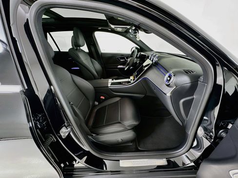 New 2026 Mercedes-Benz GLC 300 4MATIC image 32