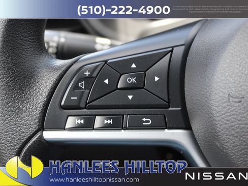 Used 2025 Nissan Altima 2.5 SV FWD image 27